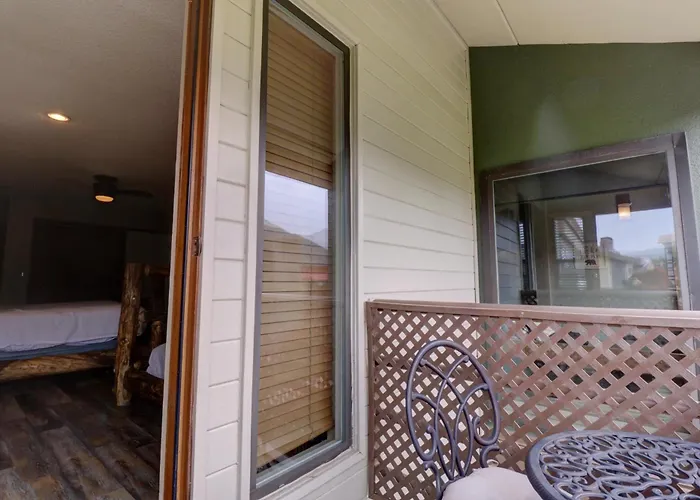 Wl406b West Apartment *